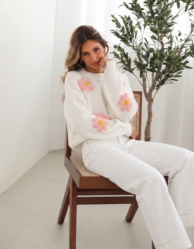Esther & Co - Ryland Knit - White Floral