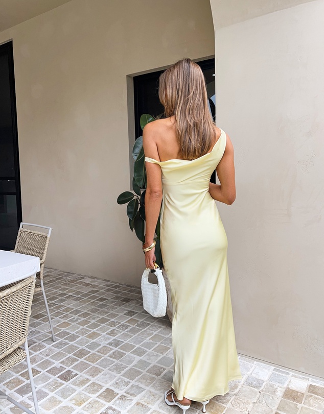 Beginning Boutique - Charm Yellow Off Shoulder Formal Maxi Dress