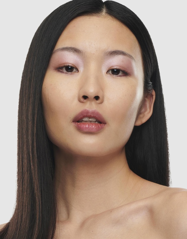 MAC - Studio Radiance Serum-Powered Foundation - NC20