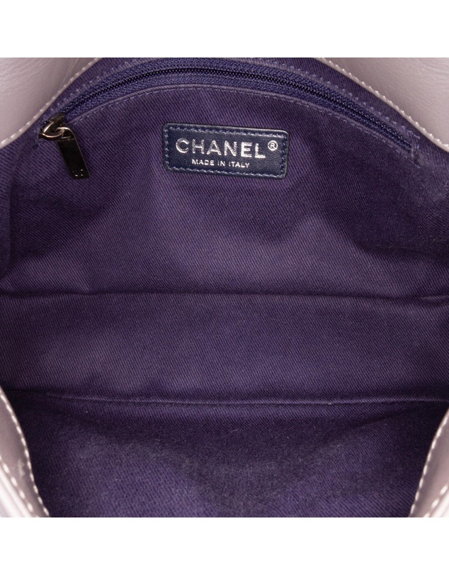 Pre-Loved by Azura Reborn - Pre-Loved chanel Boy Chain Bag Quilted Lambskin