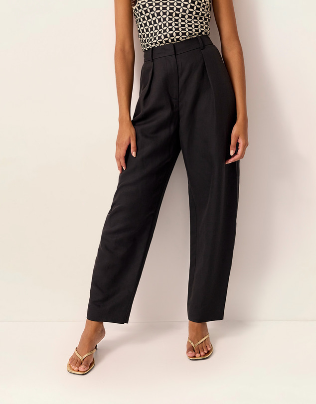 MOS The Label - Cecilia Barrel Leg Pants