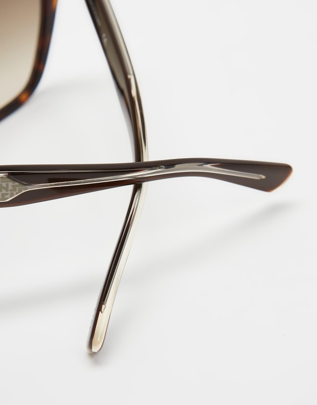 Longchamp - LO699S