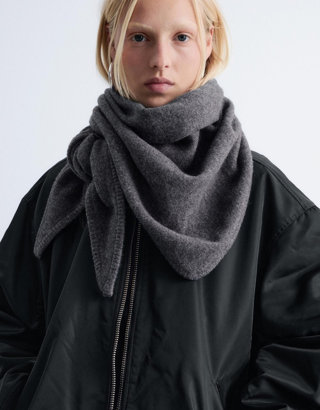 & Other Stories - Wool Triangle Scarf