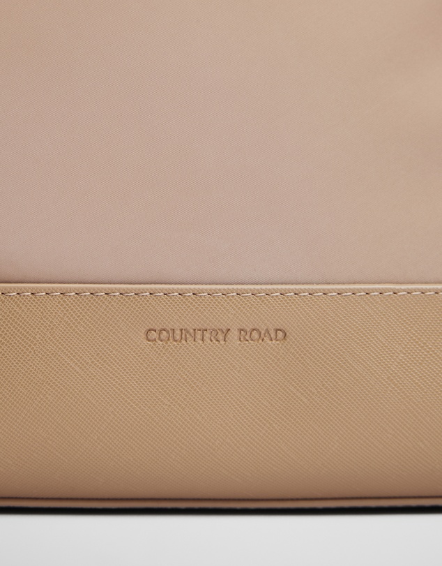 Country Road - Soft Top Zip Crossbody