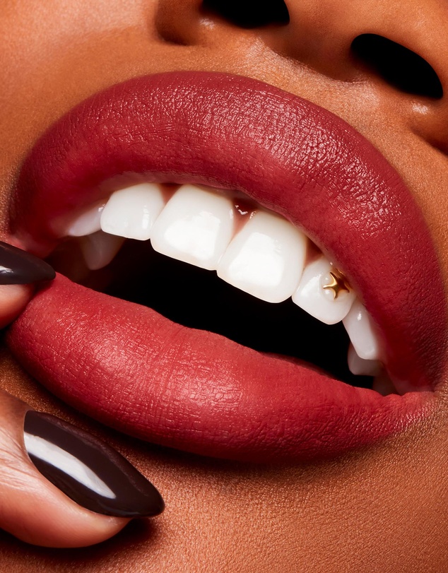 MAC - Powder Kiss Velvet Blur Slim Stick