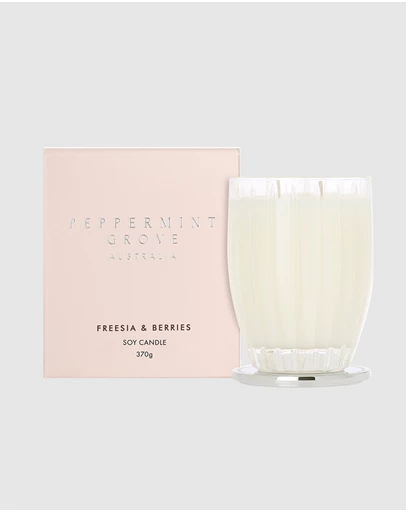 Peppermint Grove - Freesia & Berries Large Candle - 370g