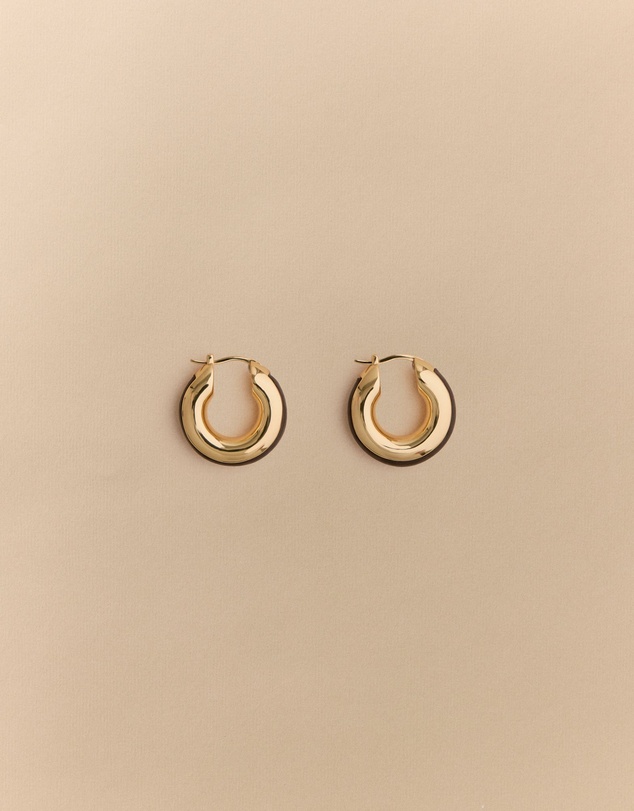 Trenery - Lutra Huggie Earrings in Chocolate