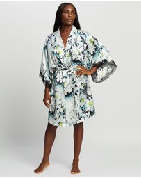 Sainted Sisters - Scarlett Silk Kimono