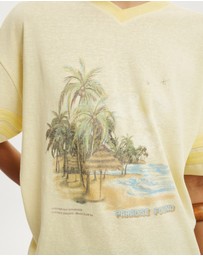 Cotton On - V Neck Vacay Graphic Tee