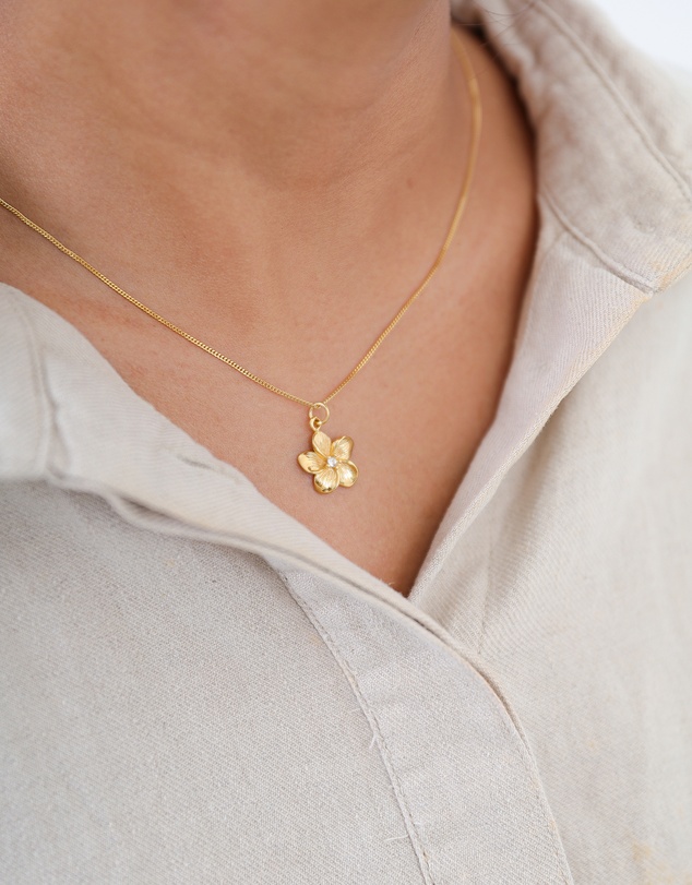 Elli Jewelry - Floral Pendant Necklace in Gold-Plated 925 Silver