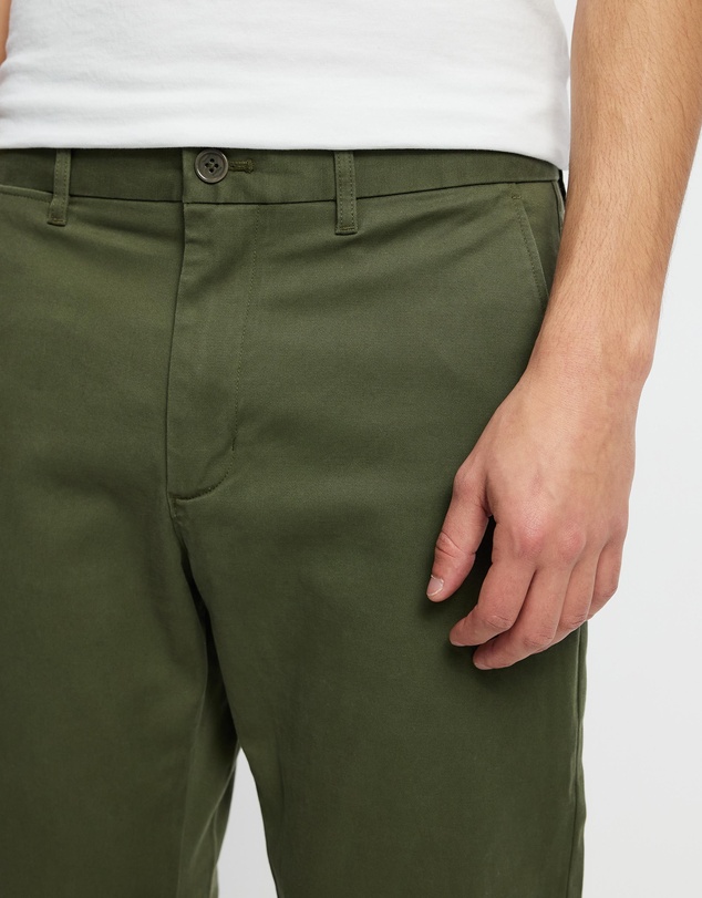 Tommy Hilfiger - 1985 Essential Bleecker Slim Fit Chinos