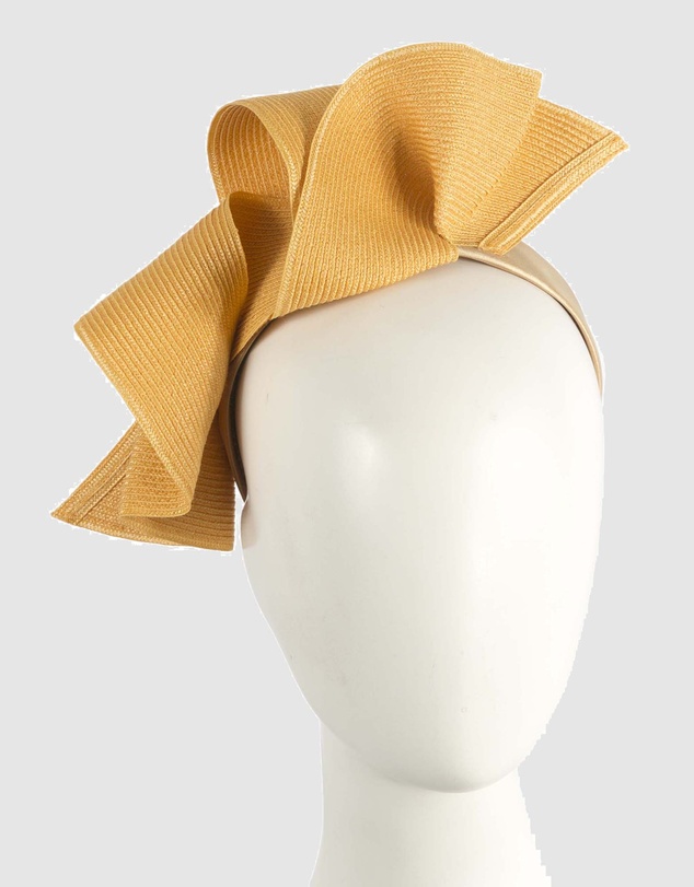 Max Alexander - Large Wavy Mustard Racing Fascinator