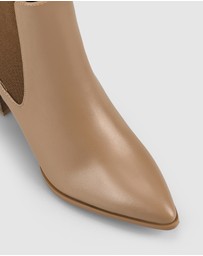 Verali - Magellan Chelsea Ankle Boots