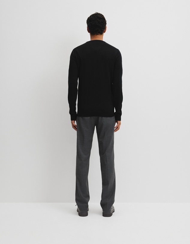 Country Road - Merino Wool V-neck Knit