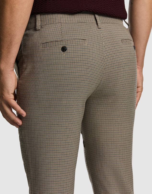 yd. - Peaky Slim Chino