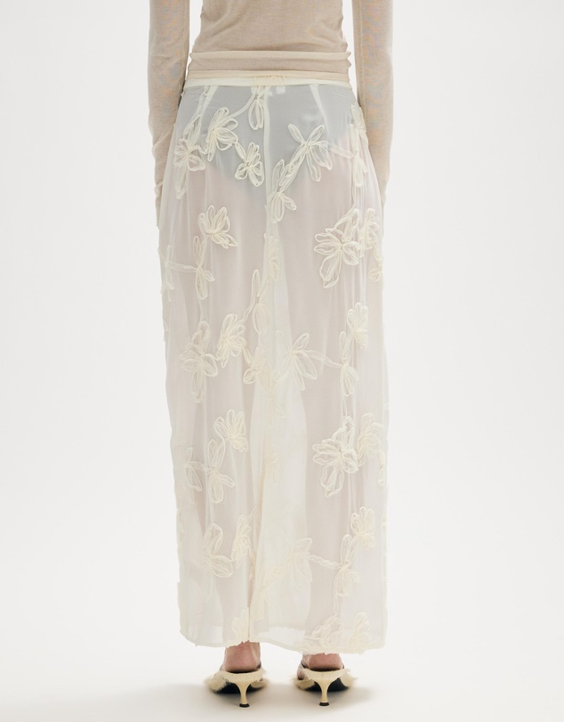 Minima Esenciales - Maelle Floral Applique Midi Skirt