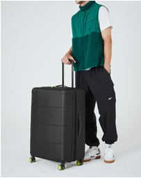 Reebok - Reebok Wanderer 67cm MEDIUM Hard Shell Suitcase in Black