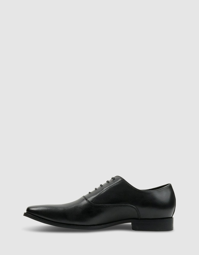 Tarocash - Yale Textured Dress Shoe