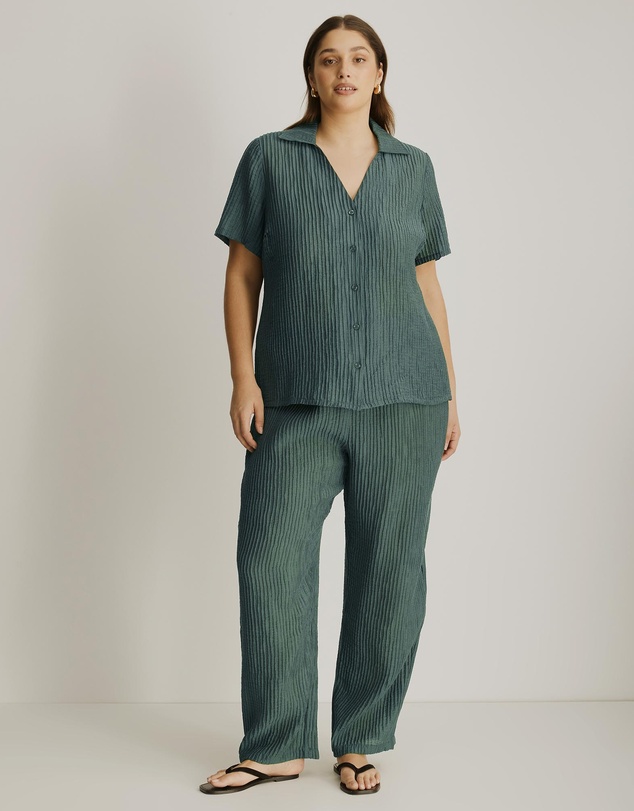Atmos&Here Curvy - Calista Plisse Shirt