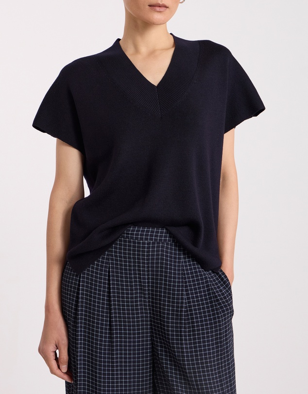 David Lawrence - Laverne Merino Knit Vest