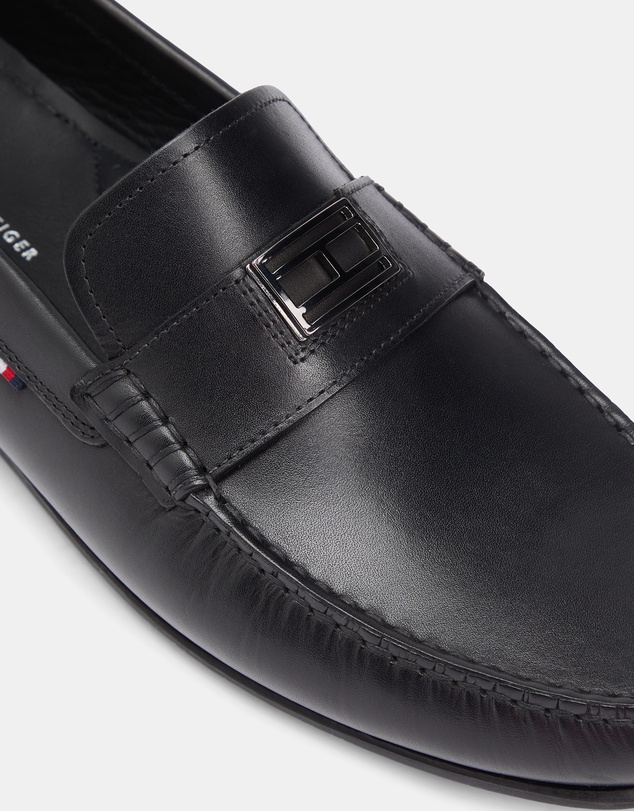 Tommy Hilfiger - Hardware Hilfiger Driver Shoes - Men's