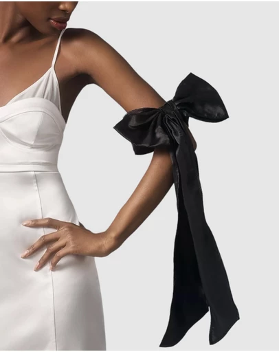 High Heel Jungle - Grand Bow Sleeve