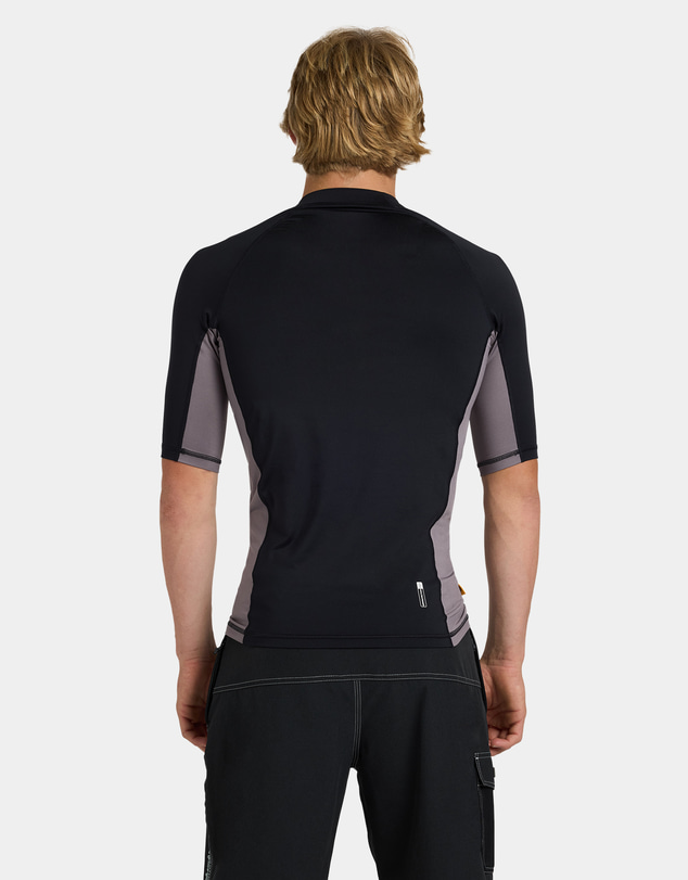 Quiksilver - Mens UV+ Short Sleeve Rashguard