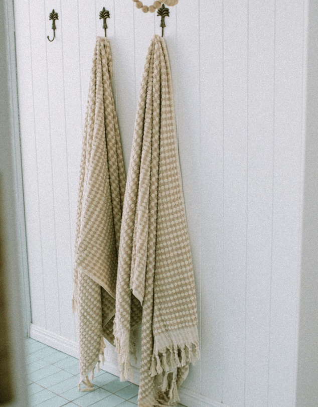MAYDE - Crescent Towel