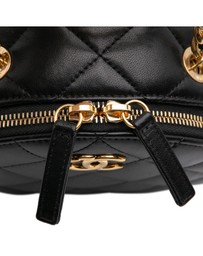 Pre-Loved by Azura Reborn - Pre-Loved Quilted Lambskin Oval Logo Chain Top Handle Round Clutch on Chain