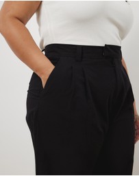 Atmos&Here Curvy - Bonnie Pleated Linen Blend Pants