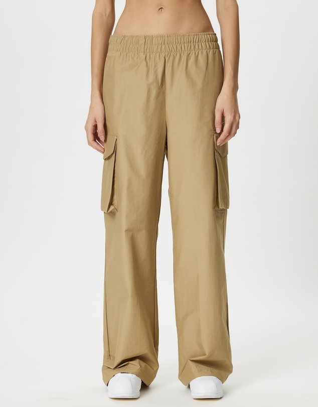 Nike - Sportswear Everything Woven Mid-Rise Cargo Pants