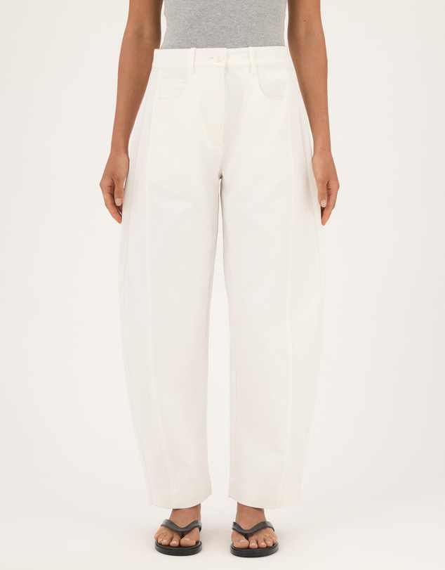 Atmos&Here - Sarah Curved Seams Barrel Leg Pants