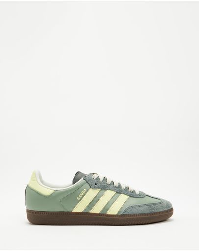 Silver Green, Ice Yellow & Legend Ivy