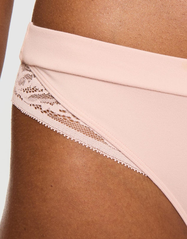 KBX - Charlotte Brazilian Briefs