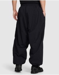 Nike - Club Oversized Woven Track Pants