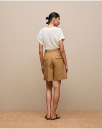 Trenery - Cotton Blend Longline Pleat Short in Rich Tan