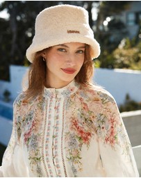 Ozwear Connection Uggs - Ugg Curly Sheepskin Bucket Hat