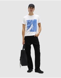 Neuw - Blume Tee