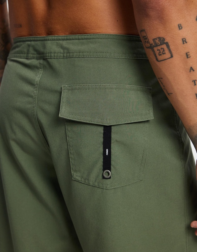 Former - Skittish 19' Trunks