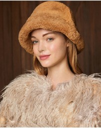 Ozwear Connection Uggs - Ugg Curly Sheepskin Bucket Hat