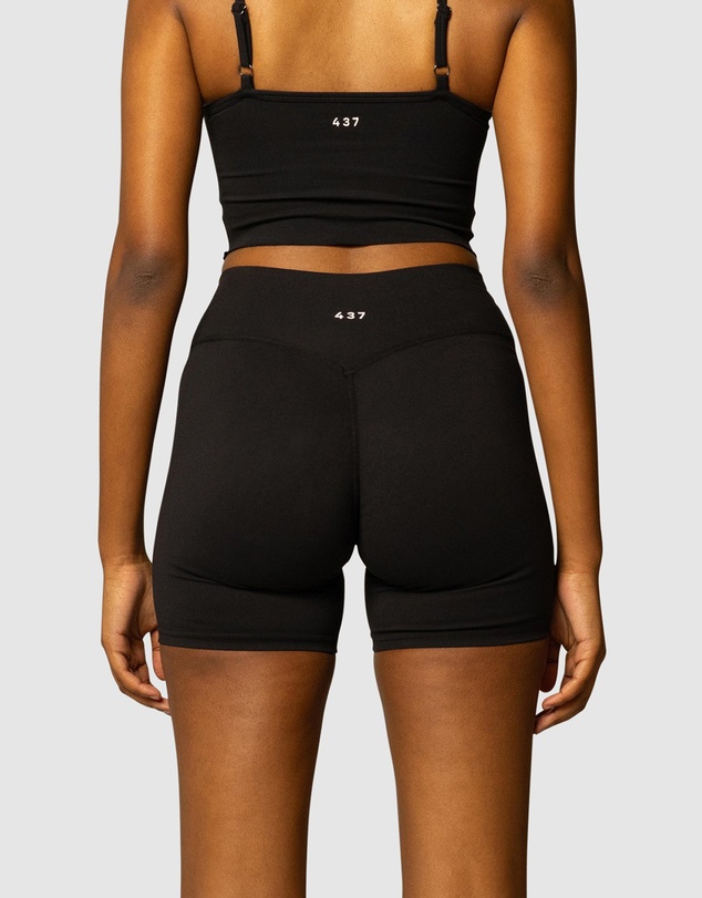 437 - The Essentials Shorts