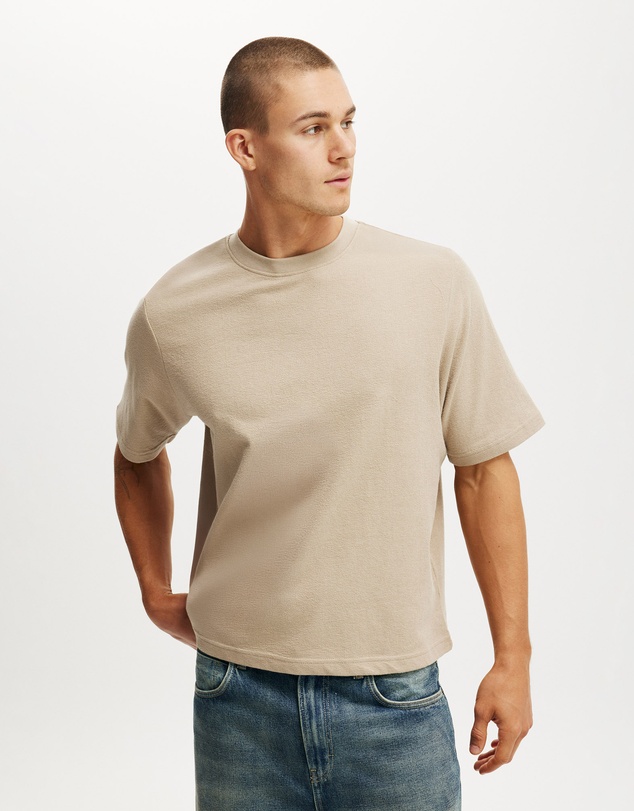Cotton On - Cropped Fit T-Shirt