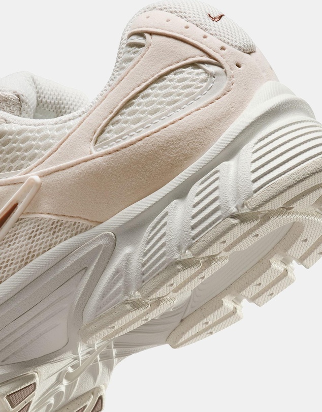 Nike - V5 RNR S - Women's