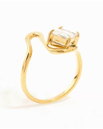 Lovisa - Waterproof Gold Plated Stainless Steel Wavy Statement Ring