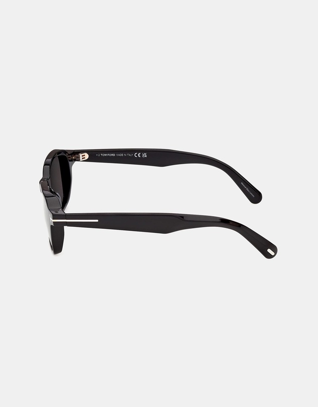 Tom Ford - Ezra-02