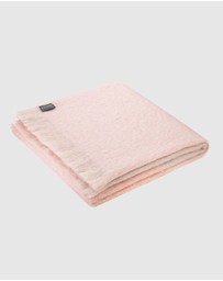 St Albans - Mohair Throw Lexie