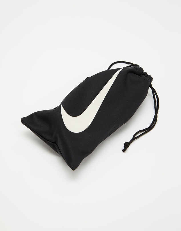 Nike - Neo SQ