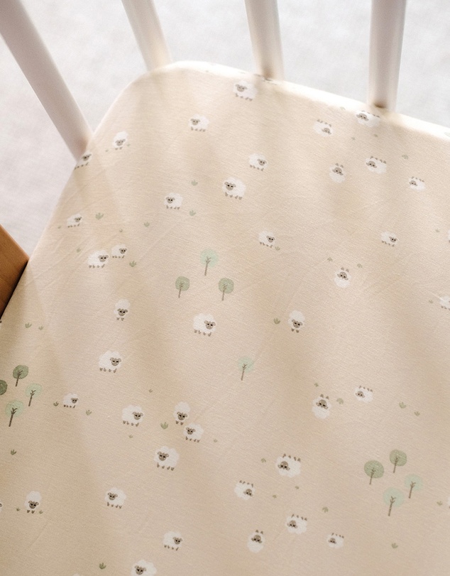 Kynd Baby - Fitted Cot Sheet in Sheep