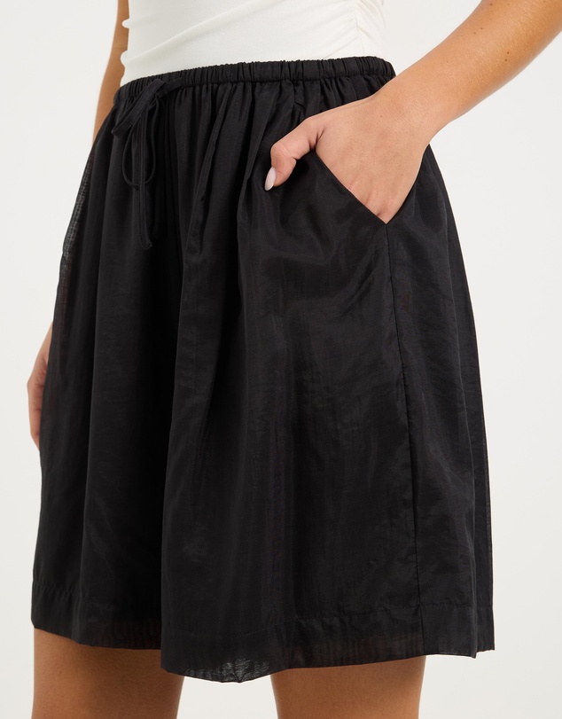 Calli - Marlow Wide Fit Longline Shorts