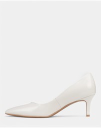 Naturalizer - Everly Kitten Heel - Warm White